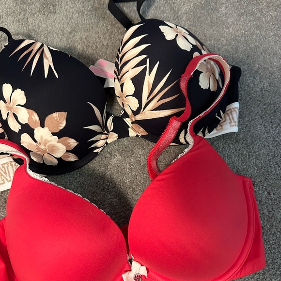 Pink Bras - Picture 5 of 5